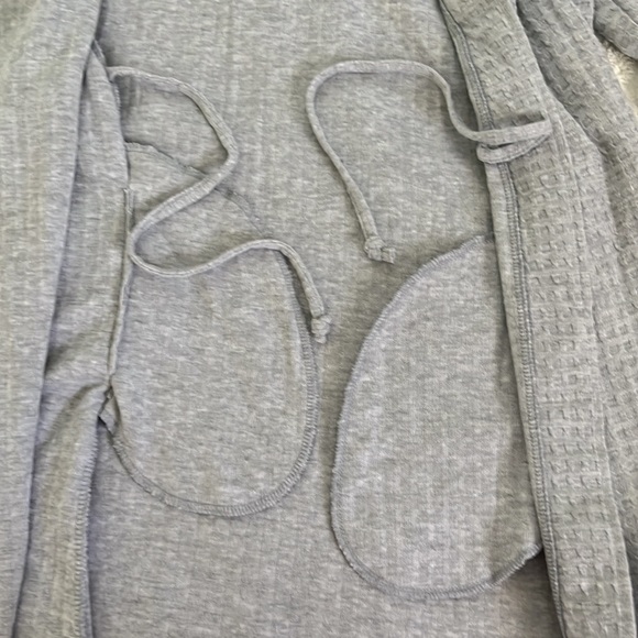 Croft & Barrow Gray Robe - Picture 4 of 6